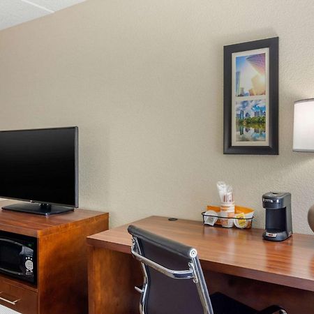 Comfort Inn Atlanta Airport Cheeko Manor Екстериор снимка