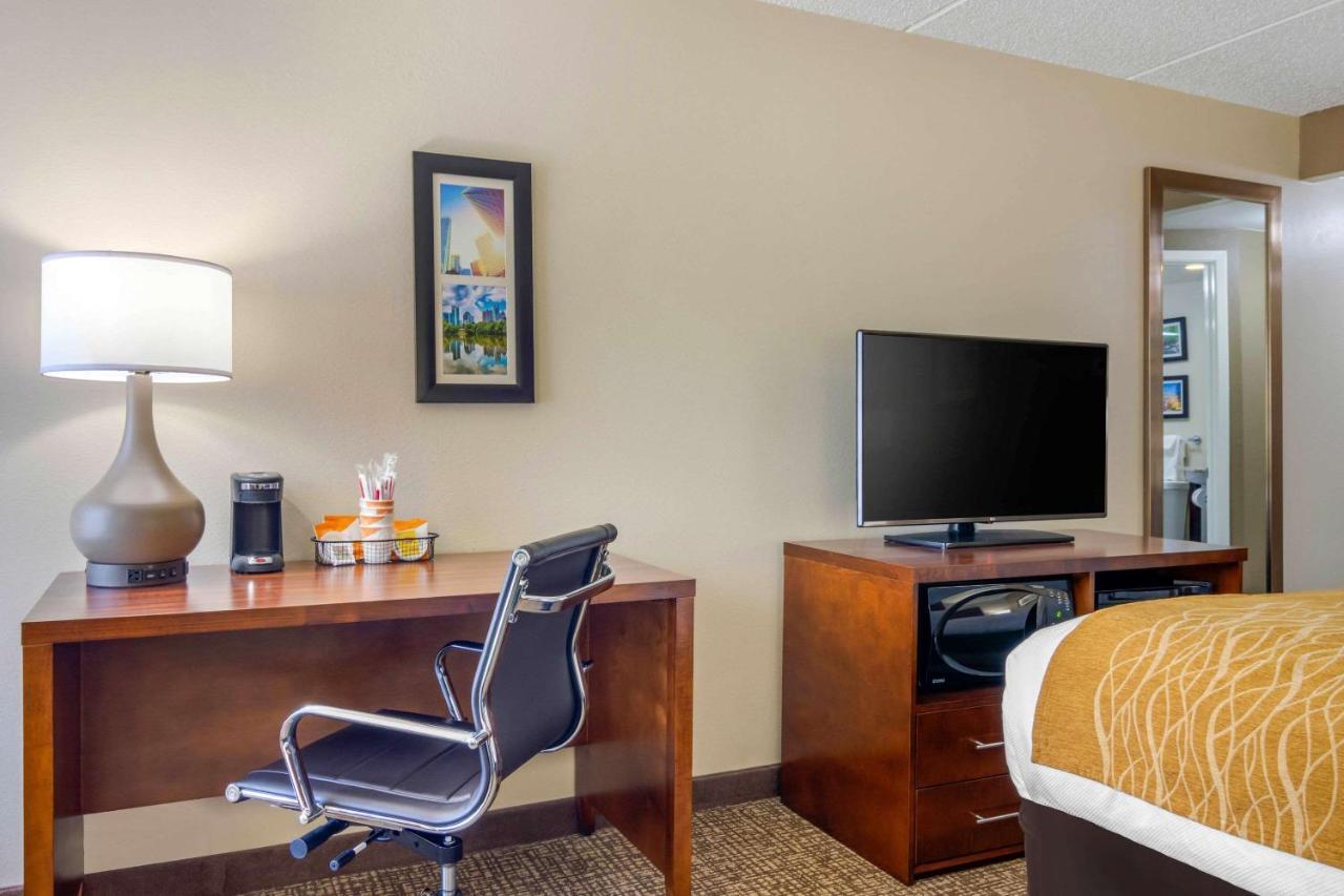 Comfort Inn Atlanta Airport Cheeko Manor Екстериор снимка
