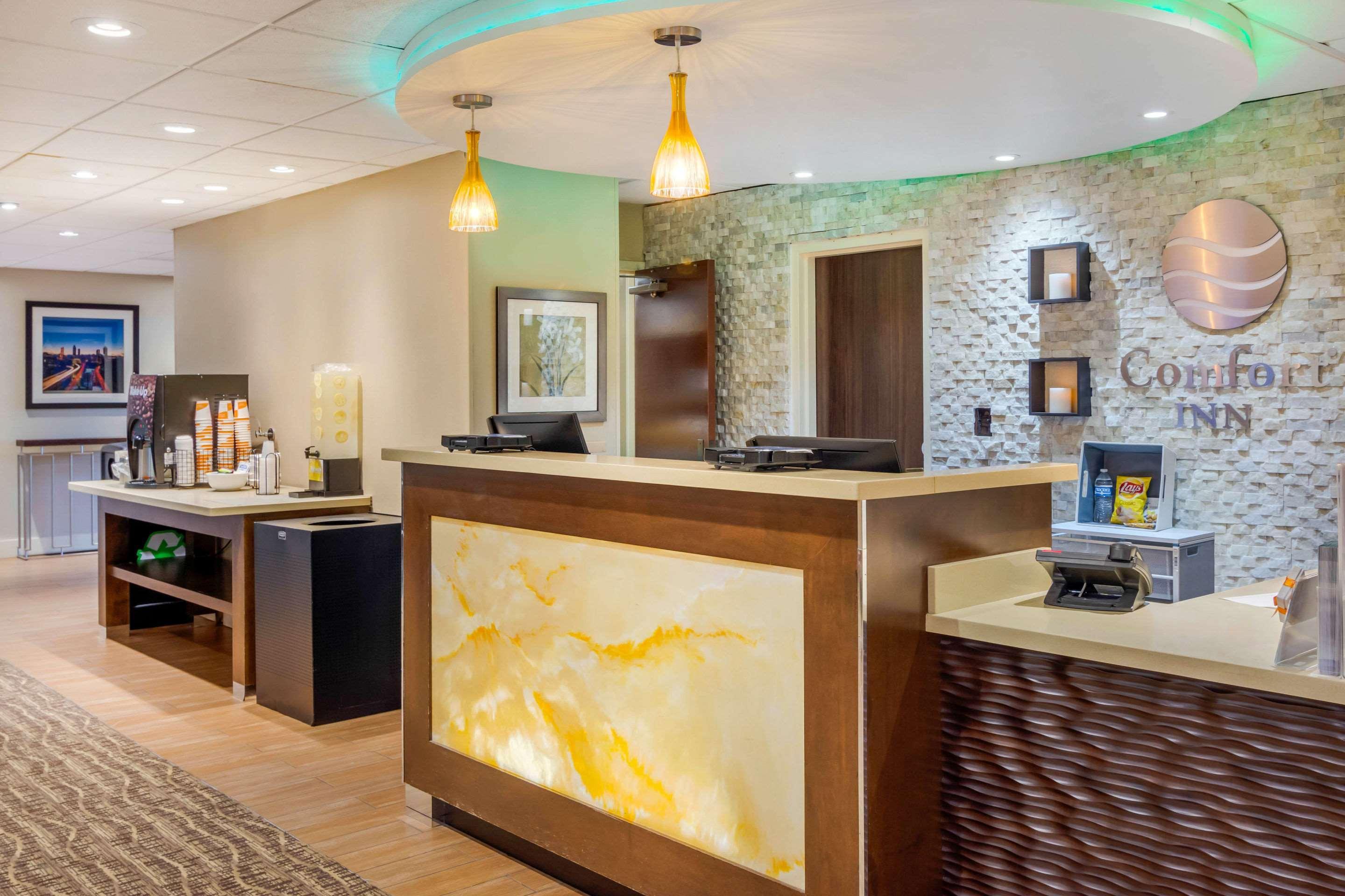 Comfort Inn Atlanta Airport Cheeko Manor Екстериор снимка